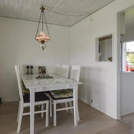 Nyaraló Three-bedroom Holiday In Grevinge
