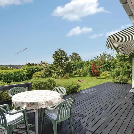 Three-bedroom Holiday In Nyaraló Grevinge